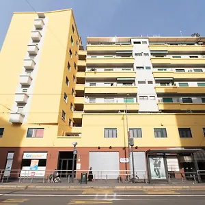 Casa Del Maestro , Milano Italia